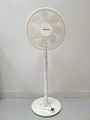 Philips ACR2142SFD 直立式空氣循環風扇 米白色 7扇葉 座枱座地兩用