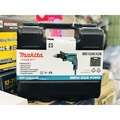 Máy khoan búa điện Makita M8103KX2B - 13mm, 1.8kg, 3,000 vòng/phút, 33,000 lần/phút