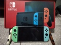 Nintendo Switch - Konsol Game Portabel 6.2 Inci dengan Layar Sentuh dan Kontrol Detachable Joy-Con