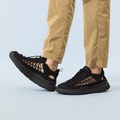 Keen UNEEK WK รองเท้าเดิน