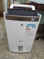 Panasonic F-YAV28H 28公升 2合1空氣淨化抽濕機 白色