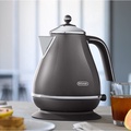 Ấm đun nước DeLonghi KBOT2001.BG 1.7 lít, màu Be/Xám, 2000W, tự động tắt an toàn