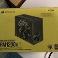 Corsair RM1200x SHIFT 80 PLUS Gold 1200W 全模組 ATX 電源供應器 黑色