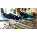 Flypower Kalasan 04 Sepatu Badminton - Hitam Emas, Neon