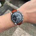Omega Speedmaster Moonwatch Sapphire 31060425001001 - Jam Tangan Mekanis