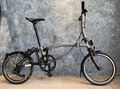 Brompton P Line Basikal Lipat Titanium Ringan 4-Speed - Midnight Black Metallic, Lunar Ice, Bronze Sky, Bolt Blue Lacquer, Flame Lacquer, Pop Lilac