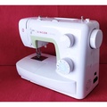 Mesin Jahit Singer Simple 3229, Portable dengan 29 Pola Jahitan dan Fitur Otomatis