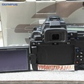 Olympus E-450 DSLR Kamera Digital dengan Sensor CMOS 10MP