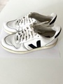 Veja V10 男女皆可休閒運動鞋 皮革有機棉帆布綁帶低筒 US4-11