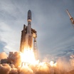 Amazon Meluncurkan Satelit Kuiper Pertama untuk Menantang Dominasi Starlink Milik SpaceX