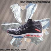 Sepatu volly online mizuno black
