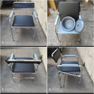 Commode chair with arinola foldable