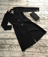 Áo khoác nữ form dài cổ vets