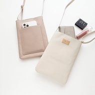 簡約手機斜背包【 simple 飾牌刻名 】手機肩背包 斜背包 禮物 HE57U