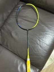 Yonex astrox 77