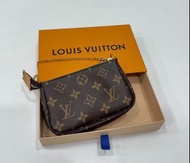 LV MINI POCHETTE ACCESSOIRES麻將包 廢包 腋下包 手提包 肩背包 斜背包 皮夾 錢包 零錢包