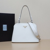 PRADA 白色牛皮matinee貝殼包大號31肩背包