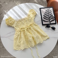 (PB.HAVANA) Áo babydoll MELORA trễ vai Viền ren hoa tiết hoa nổi AO648