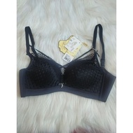 763. Lace bra size 32