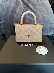 (現貨）(98%新) Chanel mini COCO handle beige color 奶茶色