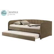 DAY BED SINGLE PULL OUT BED B35
