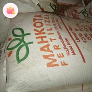 pupuk  npk mahkota 13 8 27 4 05  @ 1 kg