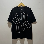 MLB NY T-shirt Black LogoBIG MLB NY T-shirt/