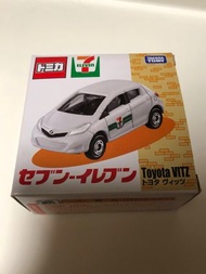 Tomica Toyota VITZ