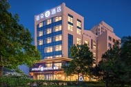 青島奧帆中心海信廣場亞朵S酒店 (Atour S Hotel Qingdao Olympic Sailing Center Hisense Plaza)