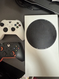 Xbox Series S 遊戲機連手掣