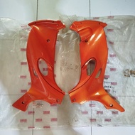 Right Inner Wing Legshield Old JupiterKiri 105 cc ORANGE Original YGP 5LL-F8385-00-P0 5LL-F8395-00-P
