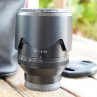 Sony Planar T* FE 50mm F/1.4 ZA