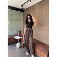 P694 Set Plain Color Bodysuit Front Zip-Up Long Pants The Side Bag Is Usable. Elegant Pattern Very H