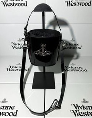 全新🌸 Vivienne Westwood 黑色漆面水桶包 手拿包 手提袋 斜挎包 單肩包 禮物