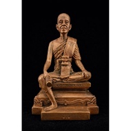 龍婆坤 · 半蹲敲頭祝福小金身】🔔
佛曆 BE2557｜銅製｜高 4.5 cm × 寬 7 cm｜Wat Banrai 出廟｜附獨立編號

