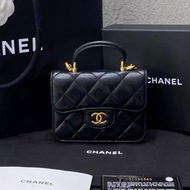 【全新 ✨ 全網最低價】 香奈兒Chanel 黑金 羊皮 mini 手柄 小小廢包 王心凌同款（下單前先詢問庫存❗️）