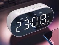 全新智能無線藍芽喇叭鬧鐘 可充電 白色