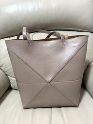 Loewe Medium Puzzle Fold tote (Sand, shiny calfskin)