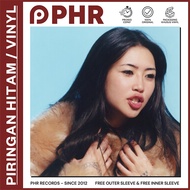 Vinyl BEABADOOBEE - This Is How Tomorrow Moves [Black Plate]