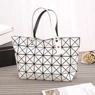 【Issey Miyake】 Laptop bag 2021 new fashionable female bag contracted joker miyake bag trend one shoulder geometry ling lattice bag wholesale