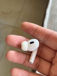 正版Apple AirPods Pro 2代耳機補配 ，pro2 右耳 or  pro 2 左耳 type-c