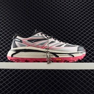 Hoka Mafate Speed ​ ​   running shoes across the village ​ ​         2，Professional cushion shoes fo