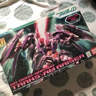 高達模型00 （HG)