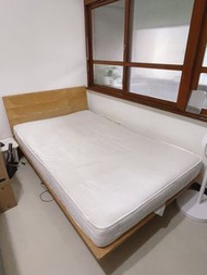 日本MUJI無印良品單人加大床架8成新便宜出清！