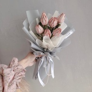 霧粉色調香氛鬱金香花束