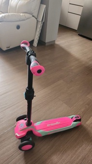 Scooter 滑板車