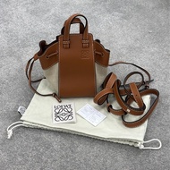 📍 Loewe Hammock Drawstring Mini Bag吊床包