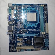 Mobo Motherboard AMD Gigabyte GA-M68MT-S2P AM3 DDR3
