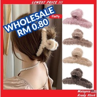 Fluffy Hair Clip Korean Autumn Winter Plush Hair Claw Clip Simple Female Sweet Girl Furry Shark Clip