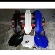 PACKAGE 2 ITEMS YZ 450 FRONT FENDER YZ 450 NUMBER COVER YZ450 PACKAGE 2 ITEMS FRONT FENDER YZF 450 N